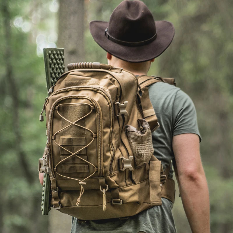 LQARMY 65L Outdoor Tactical Backpack Men's Outdoo
